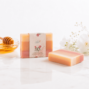 A deep-cleansing rose clay soap infused with real jasmine essential oil to purify pores and refresh the skin.